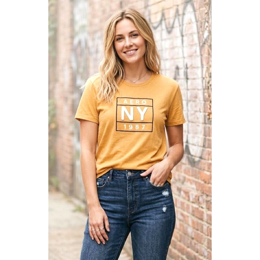 Aeropostale Aero NY Graphic T-Shirt 1987 Applique L Shirt Mustard Yellow Sz. L